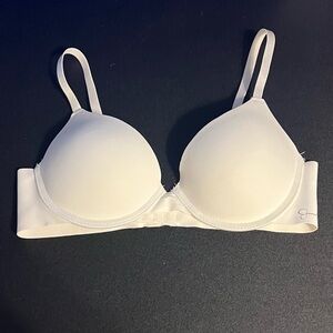 NWOT Jessica Simpson White Push Up Bra